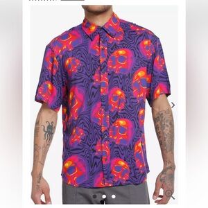 NWTS HOT TOPIC MENS SKULL SHIRT